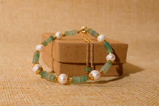 Elegant Jade Pearl Bracelet
