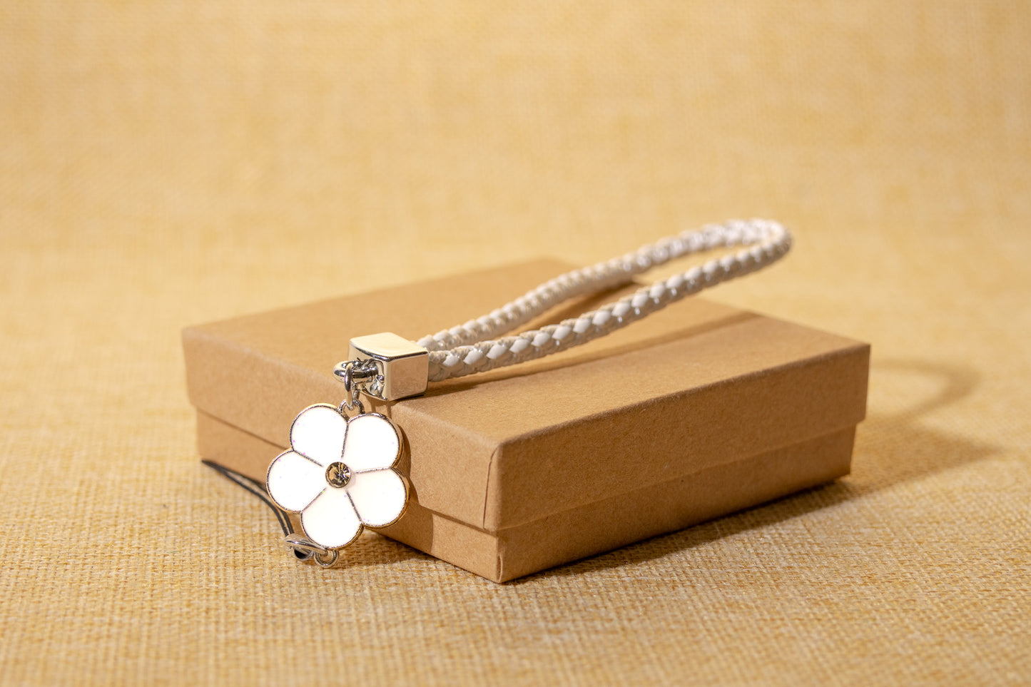 Eternal Blossom Phone Charm (영원화 참)
