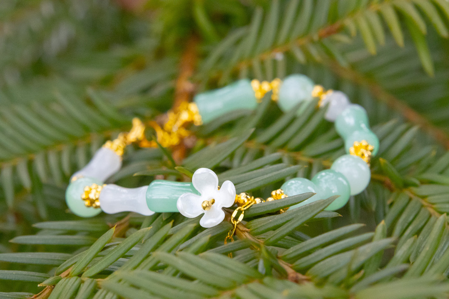Cheong-ok Bloom Bracelet (청옥화 팔찌)