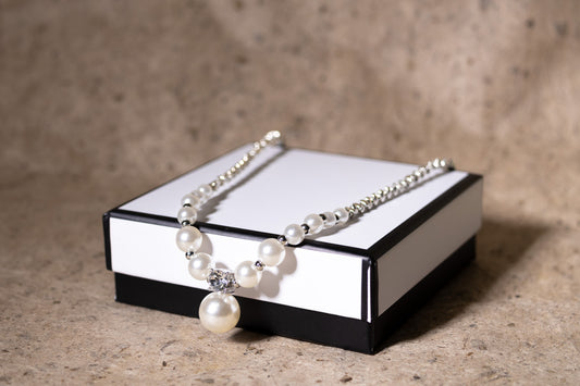 Serenity Pearl Necklace (고요한 진주 목걸이)