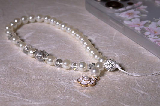 Lunar Bloom Phone Charm (달의 꽃 참)