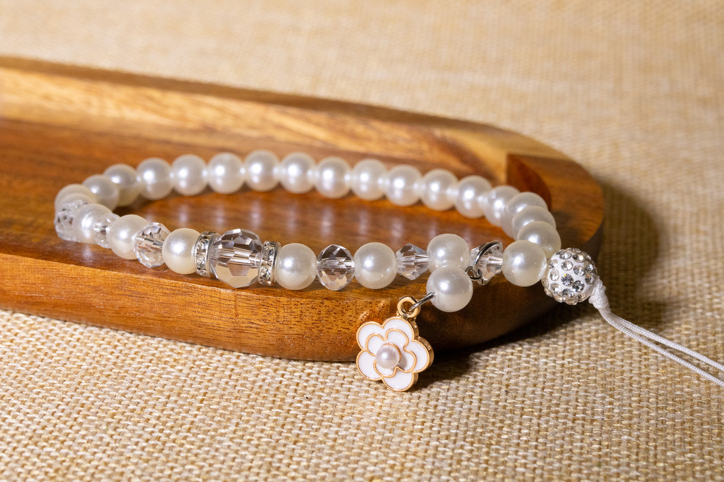 Lunar Bloom Phone Charm (달의 꽃 참)