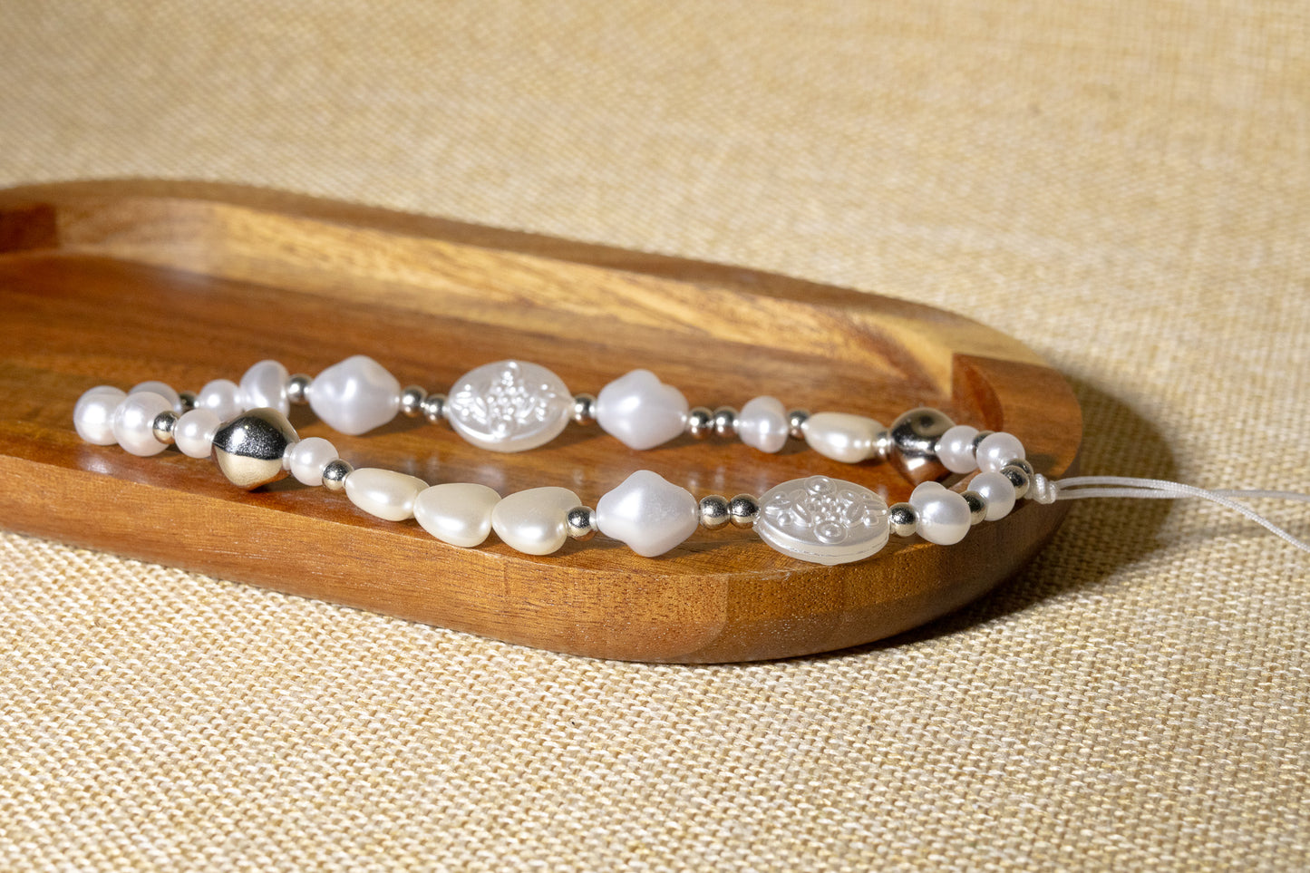 Ethereal Pearl Phone Charm (신비한 백옥 참)