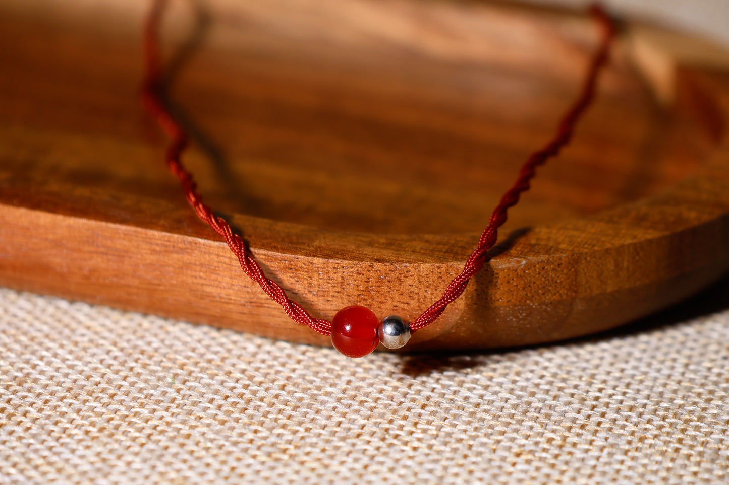 Fate’s Thread Necklace (운명의 실 목걸이)