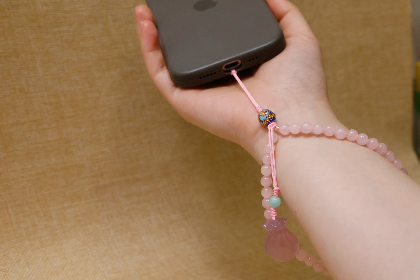 Fortune Keeper Phone Charm (행운의 수호 참)