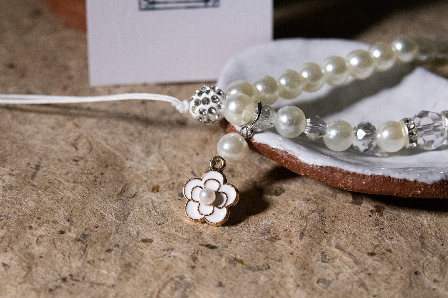 Lunar Bloom Phone Charm (달의 꽃 참)